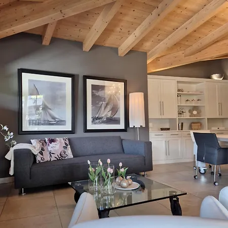 Peak View Penthouse Апартаменты