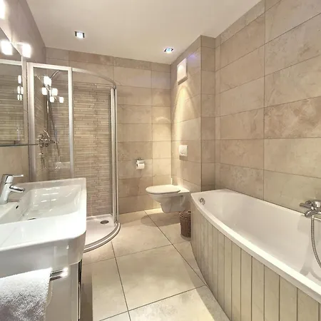 Peak View Penthouse *